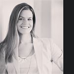 Profile Picture of Suzanne Bradley (@simple.architecture) on Instagram