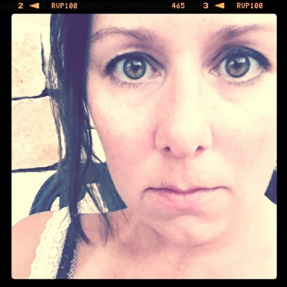 Profile Picture of Lucretia James (@lucretia25) on Poshmark