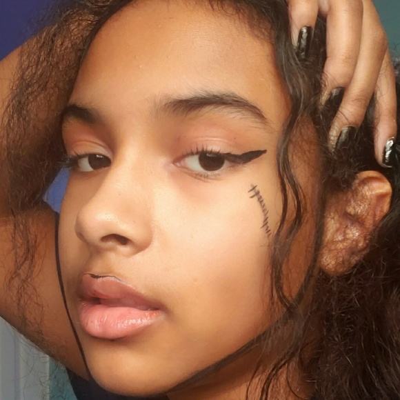 Katie Prillerman - Poshmark Profile Picture of Katie Prillerman (@katie_p123) on Poshmark