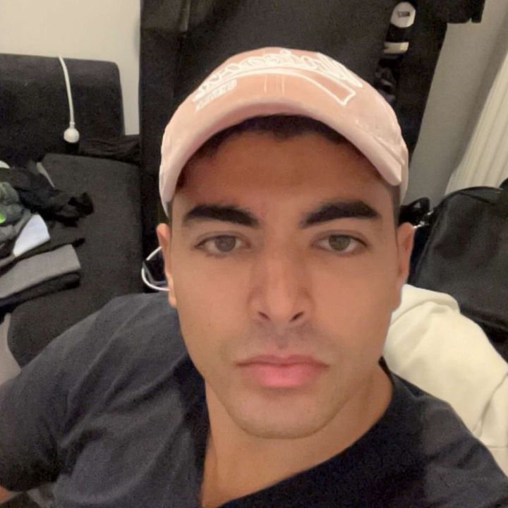 Profile Picture of Peter (@peterisnotme) on Tiktok