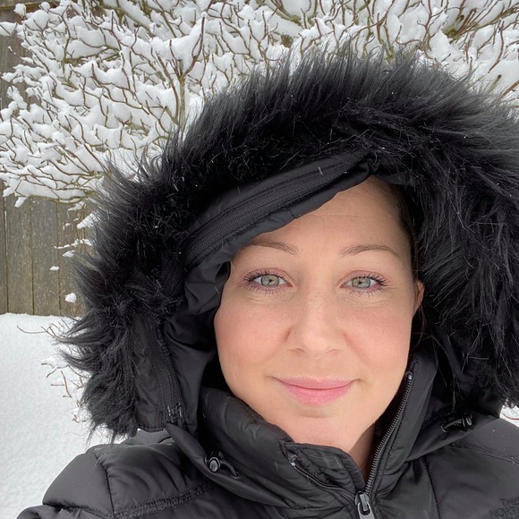 Profile Picture of Jolena Merlett (@jmerlett) on Poshmark