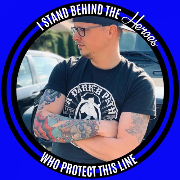 Tony Scanlon - Poshmark Profile Picture of Tony Scanlon (@tscan0215) on Poshmark