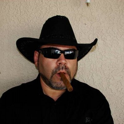 Profile Picture of Dennis Thibodeau (@denny8er) on Twitter