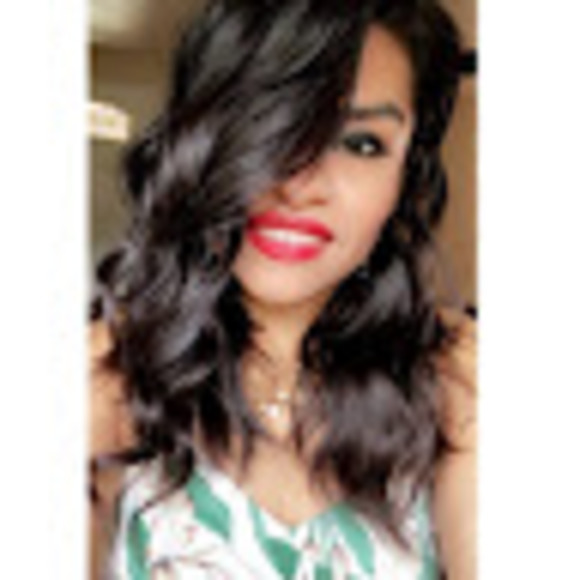 Profile Picture of Yuri Alvarez (@yuriiii88) on Poshmark