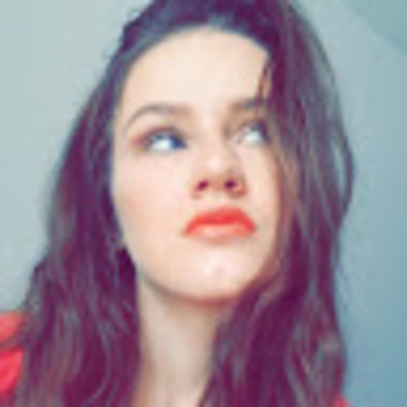 Leia Linkowski - Poshmark Profile Picture of Leia Linkowski (@leialinkowski) on Poshmark