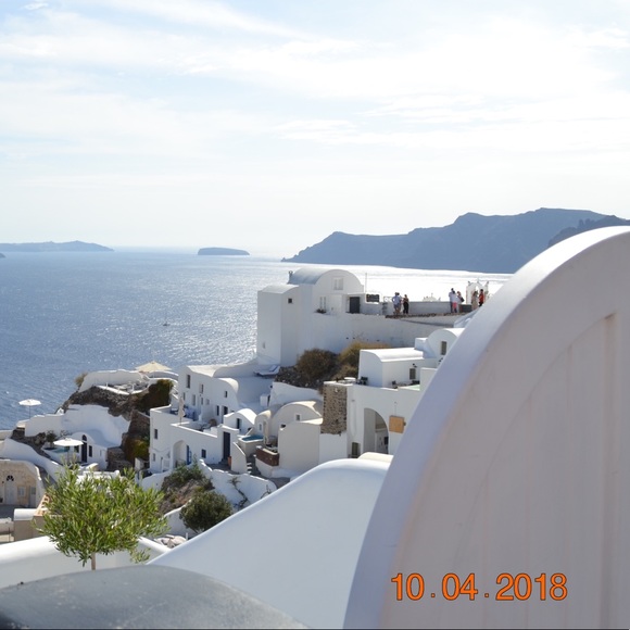 Profile Picture of Kay Lancelin (@kay_lancelin) on Poshmark