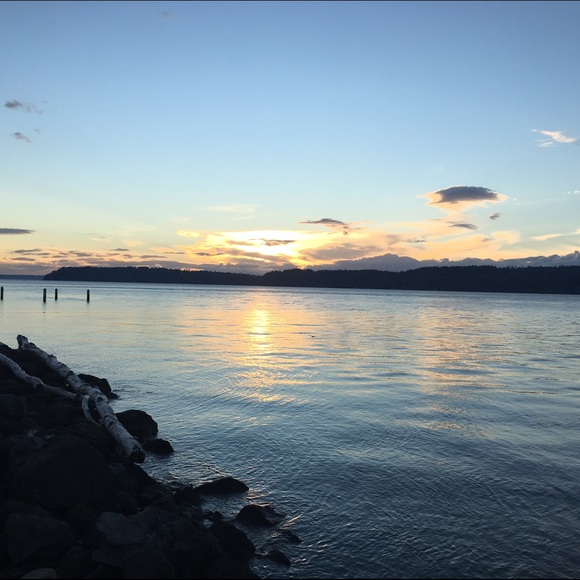 Profile Picture of Karissa Scarth (@kscarth) on Poshmark