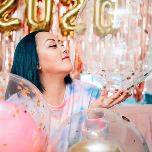 Xue Lo - Poshmark Profile Picture of Xue Lo (@xueboo) on Poshmark