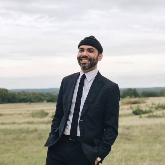 Profile Picture of Daniel Fox (@drfox10) on Poshmark