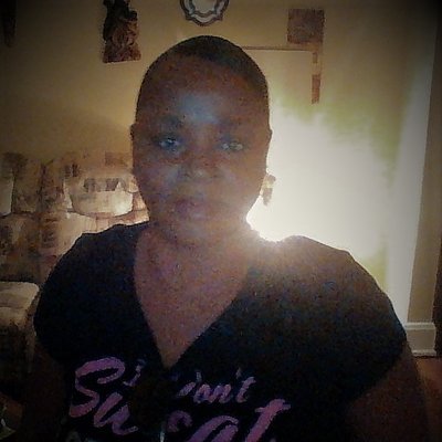 Profile Picture of ROBIN CRENSHAW (@lovelydimplesc) on Twitter