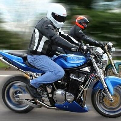 Profile Picture of Duncan Macinnes (@badbusa13) on Twitter