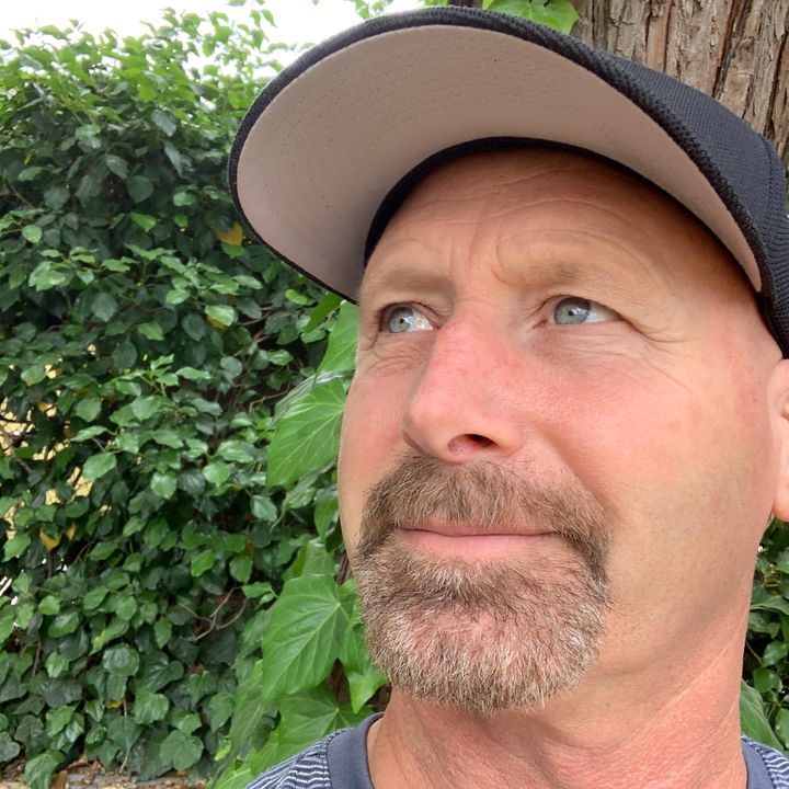 Profile Picture of Brent Claydon (@erabbit55) on Tiktok