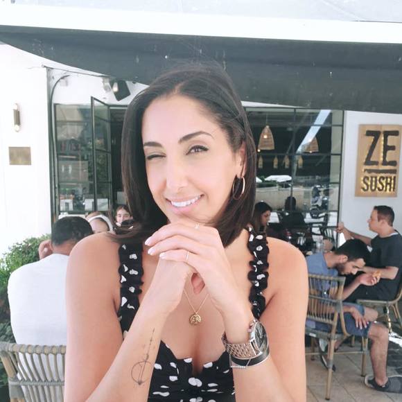 Profile Picture of Ravit Zion (@ravitbz25) on Poshmark