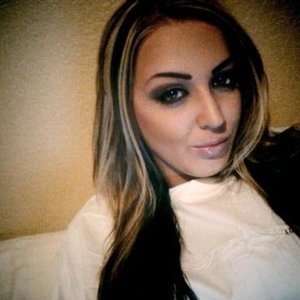 Profile Picture of Vicky Monarque (@envtoria) on Myspace