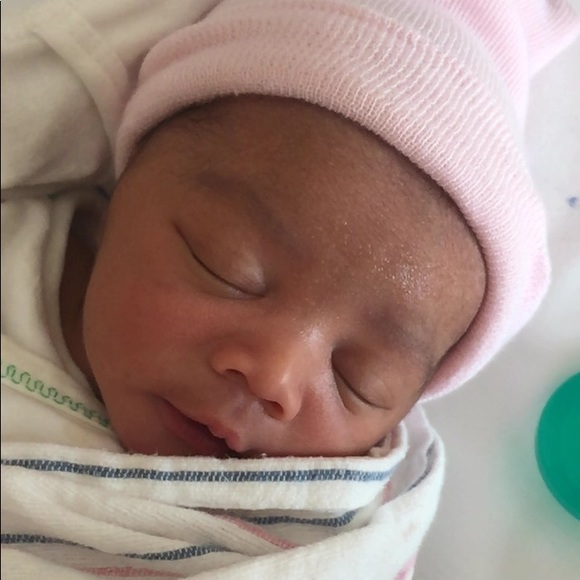 Profile Picture of Avaline Logan (@pooda45) on Poshmark