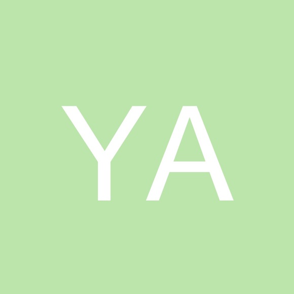 Profile Picture of Yurie Aoki (@yurie917) on Poshmark