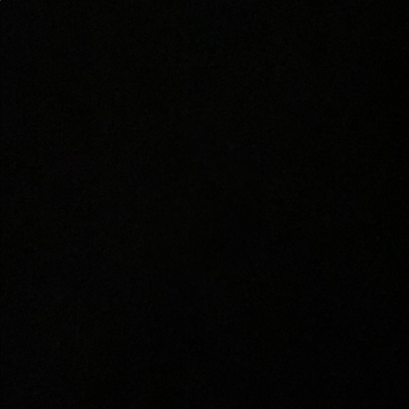 Profile Picture of Gabrielle Wallace (@gabriellewal495) on Poshmark