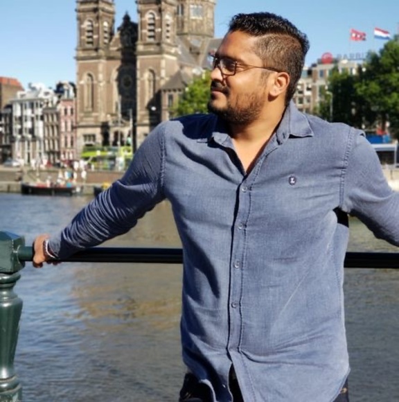 Profile Picture of Rahat Ali qureshi (@rahatali900) on Poshmark