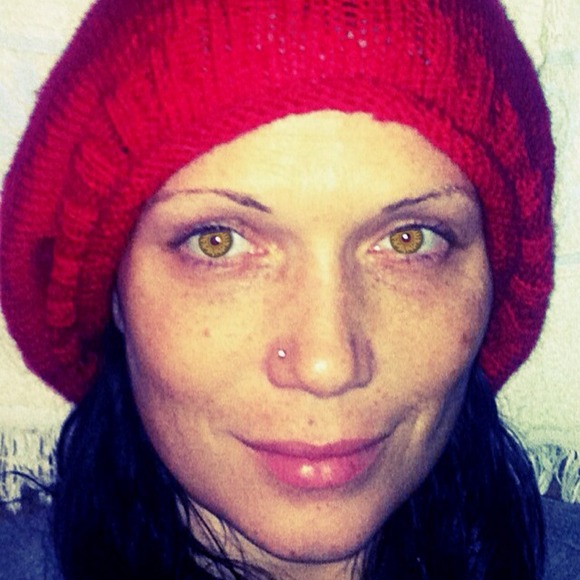 Profile Picture of Jenna Heinz (@jennaheinz) on Poshmark