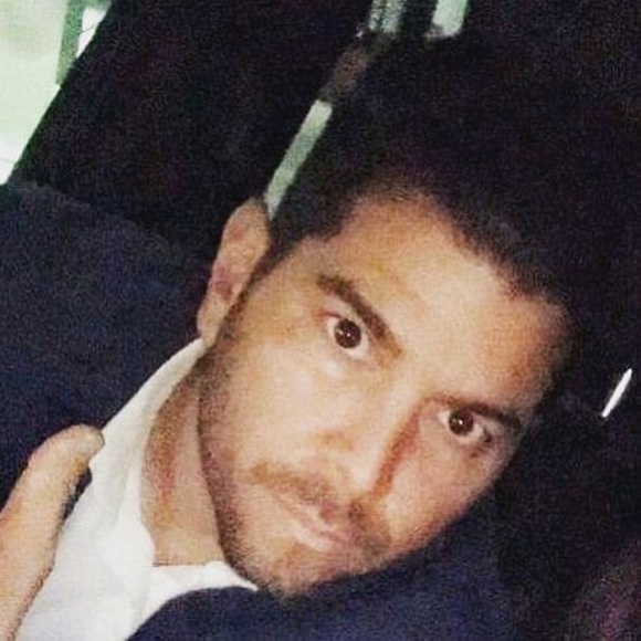 Profile Picture of Michael Benedict (@mikebenedict) on Poshmark