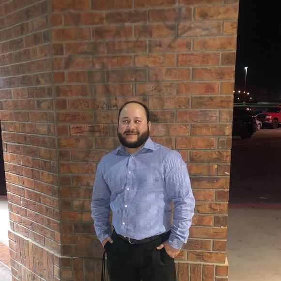 Profile Picture of Matt Strange (@mattstrange3017) on Poshmark