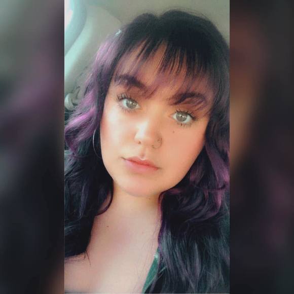 Profile Picture of Danielle Ardizzone (@dannydo212) on Poshmark