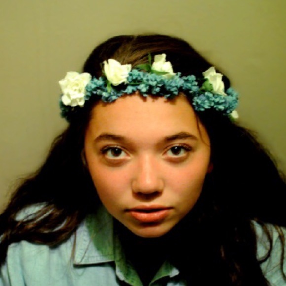 Profile Picture of Quinn Reed (@quinilou) on Poshmark