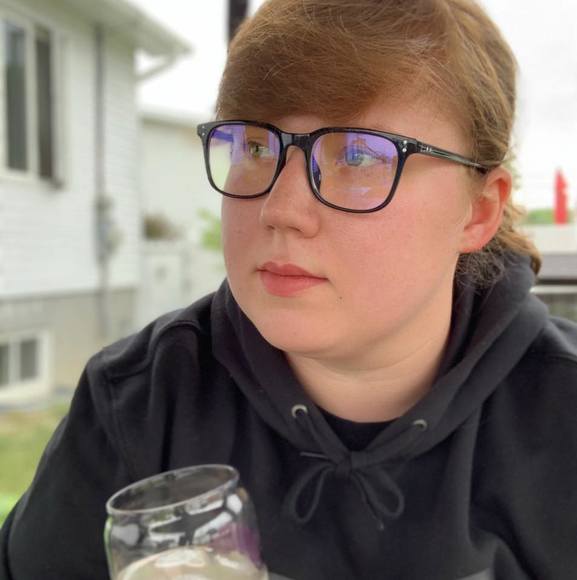 Profile Picture of Alex Pitcher (@alexpitcher) on Poshmark