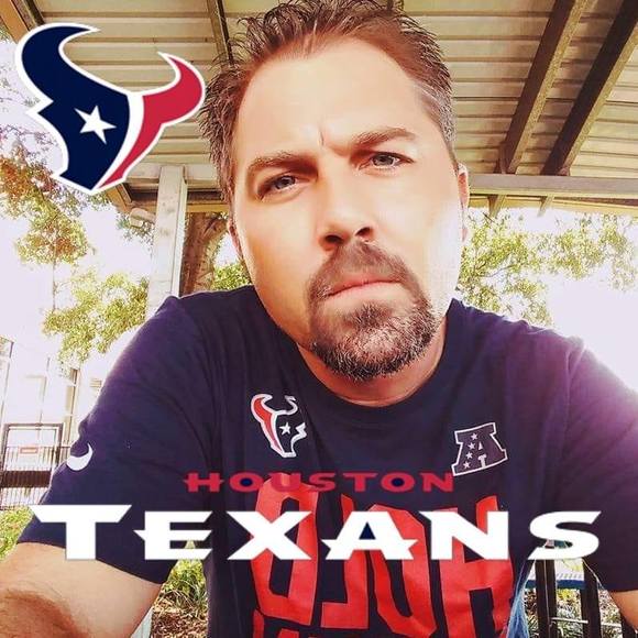 Profile Picture of Todd Gregory (@tgreg99) on Poshmark