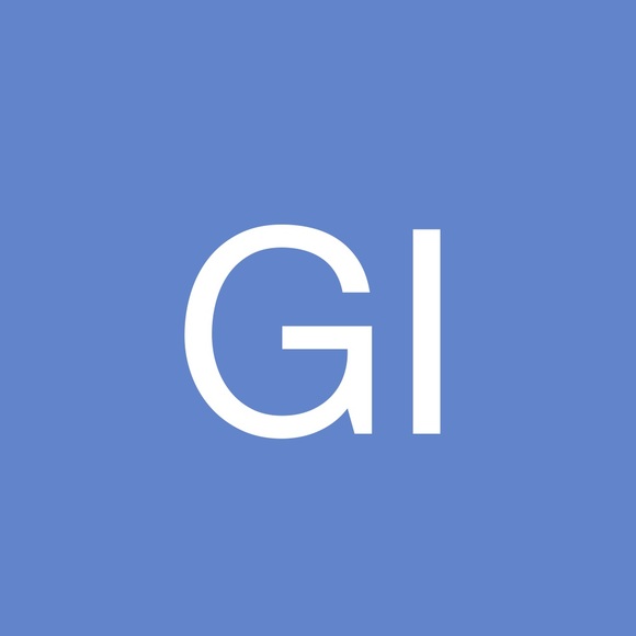 Profile Picture of Gabbi Igelsrud (@gmei1220) on Poshmark