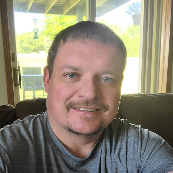 Profile Picture of James Feldman (@weather2021) on Poshmark