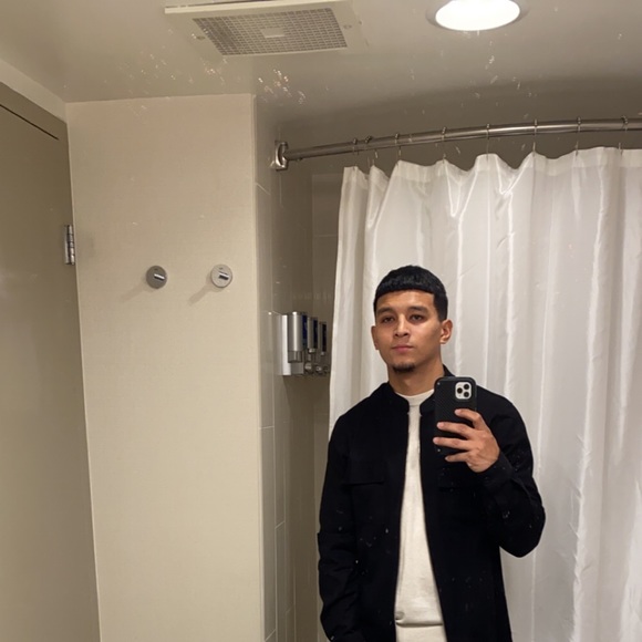 Profile Picture of Emilio Ramos (@emilioramos664) on Poshmark