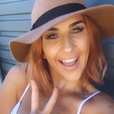 Profile Picture of Mia Charchalis (@MCharchalis) on Twitter