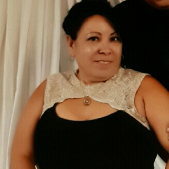 Profile Picture of Maria Labrador (@mlabrador64) on Poshmark