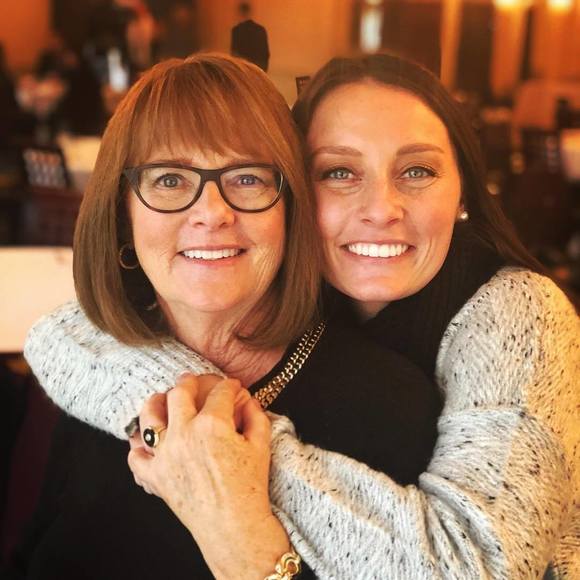 Profile Picture of Karen Ehret matthews (@kmm75mk) on Poshmark