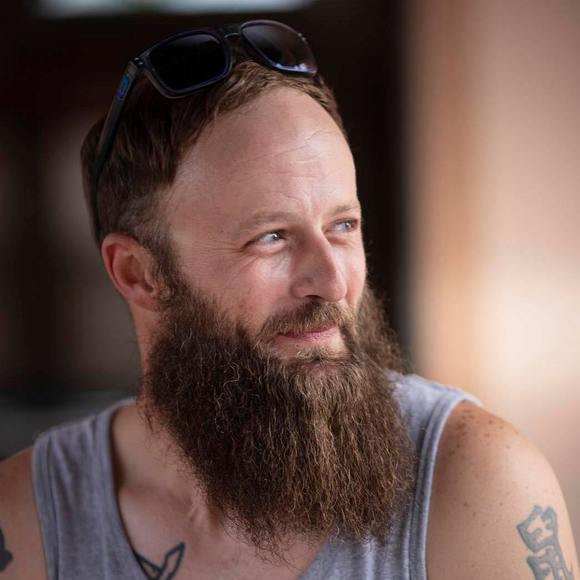 Profile Picture of Marc Crews (@marccrews) on Poshmark