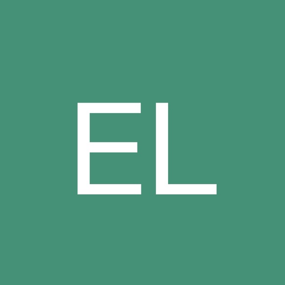 Profile Picture of Ellis Lora (@ellisla14) on Poshmark