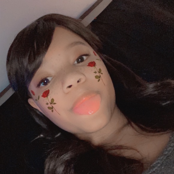 Profile Picture of Areyel Stamps (@renastamps22) on Poshmark