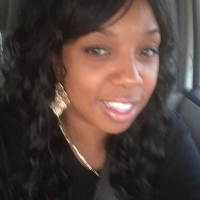 Profile Picture of Maxine Mitchell (@MaxineM21079573) on Twitter