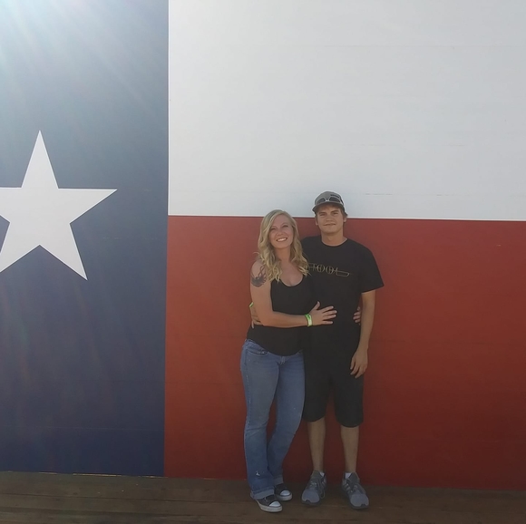 Profile Picture of Breeann Renecker (@breeannrenecker) on Poshmark