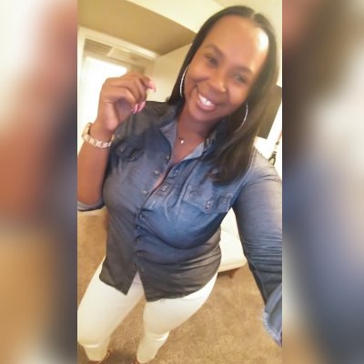 Profile Picture of Pleshette (@Imoutyoleague) on Twitter