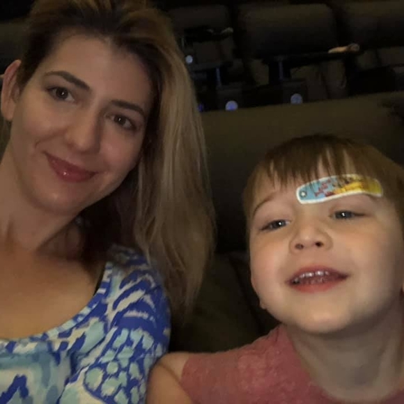 Profile Picture of Ashley Tuxhorn (@avogel0520) on Poshmark