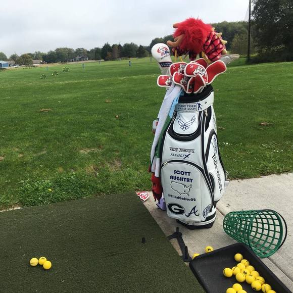 Profile Picture of Scott Aughtry (@scottaughtry) on Poshmark