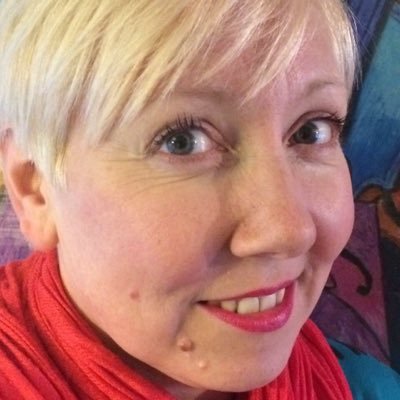 Profile Picture of Gail Button (@button_1971) on Twitter