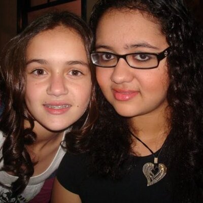 Profile Picture of Julia Bueno (@juliabueno_) on Twitter