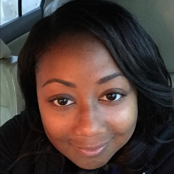 Profile Picture of Kristy Detiege (@kdetiege) on Poshmark