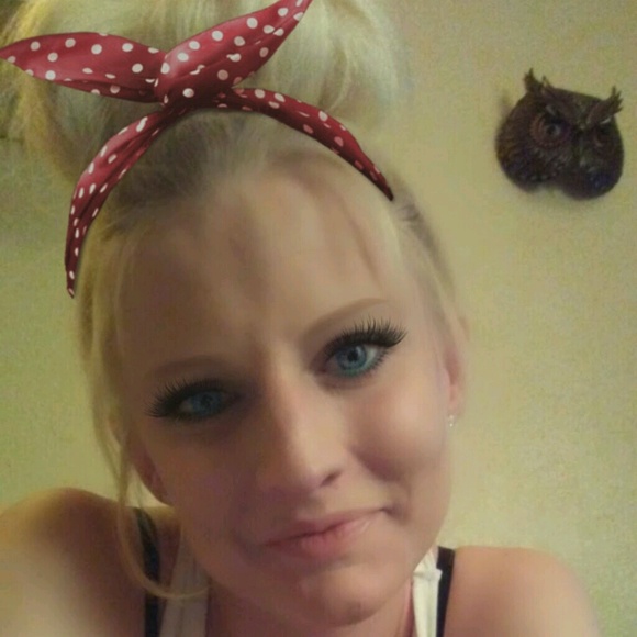 Profile Picture of Samantha Nygro (@ladycutty) on Poshmark