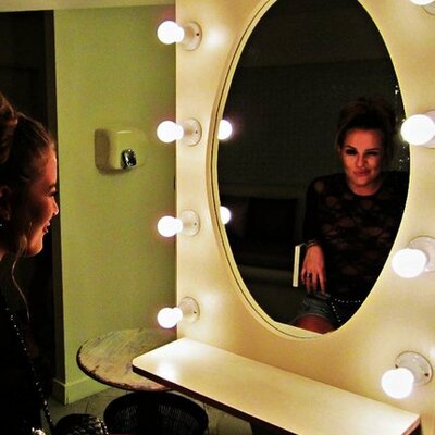 Profile Picture of Manuela Arroyave (@ManuelaArroyav2) on Twitter