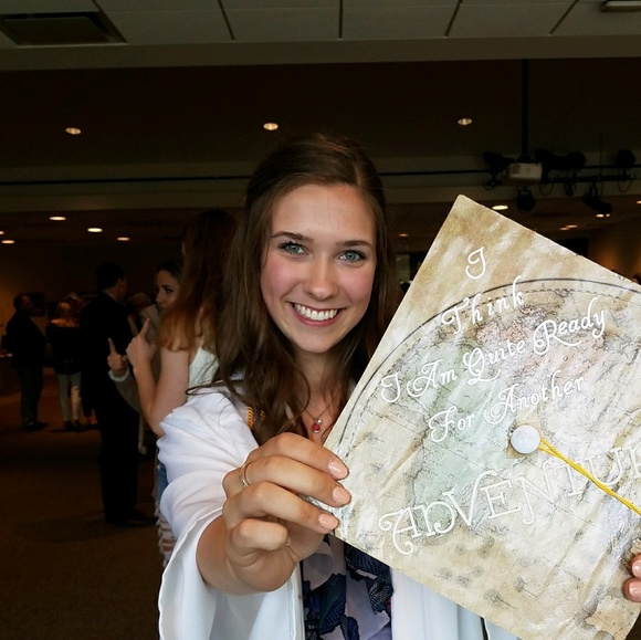 Olivia Schuringa - Poshmark Profile Picture of Olivia Schuringa (@livschuringa) on Poshmark