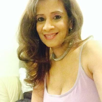 Profile Picture of Debbie Singh (@SinghDebbie) on Twitter